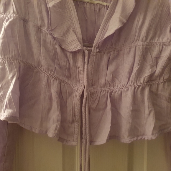 BNWT Stradivarius Lilac Long Sleeved Ruffle Top - Picture 8 of 11